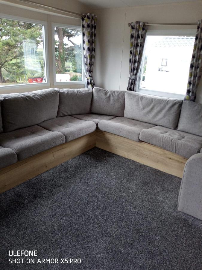Exclusive 3 Bedroom Caravan, Sleeps 8 People At Parkdean Newquay Holiday Park, Cornwall, Uk ภายนอก รูปภาพ